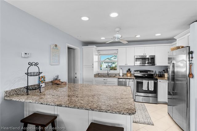 36 Twin Lakes Road, Lake Placid, FL 33852