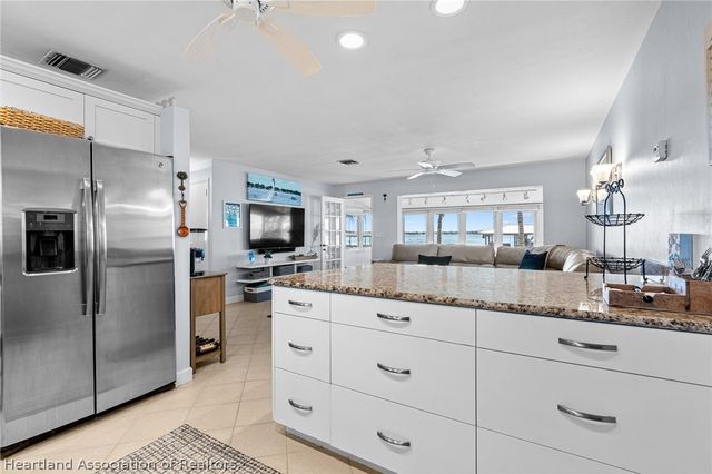 36 Twin Lakes Road, Lake Placid, FL 33852