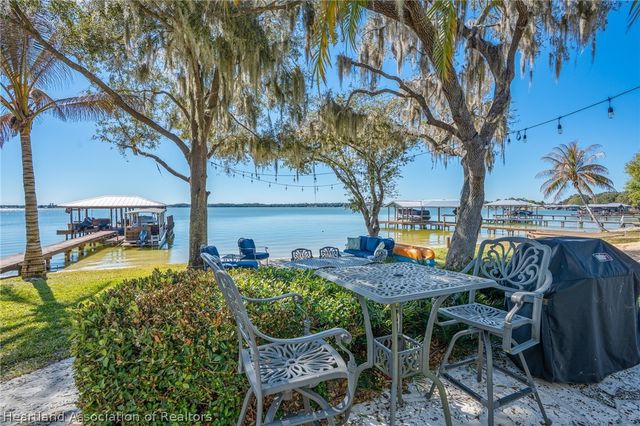 36 Twin Lakes Road, Lake Placid, FL 33852