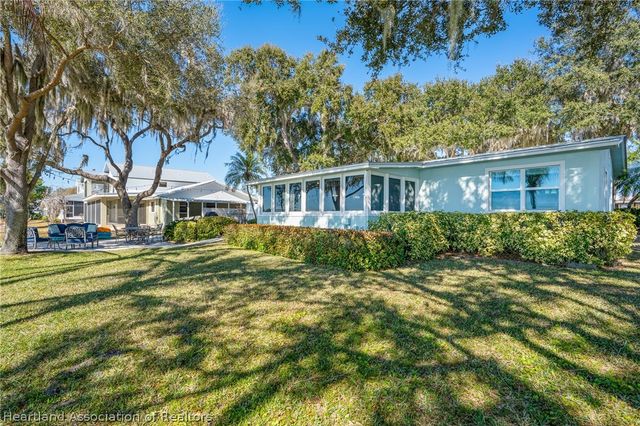 36 Twin Lakes Road, Lake Placid, FL 33852