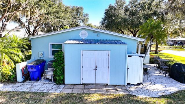 36 Twin Lakes Road, Lake Placid, FL 33852