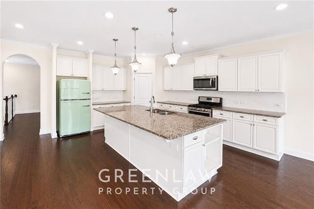 7403 Lowery Oak Drive, Roswell, GA 30075