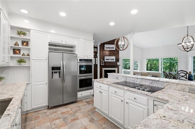 380 Fredricks Cove, Dawsonville, GA 30534