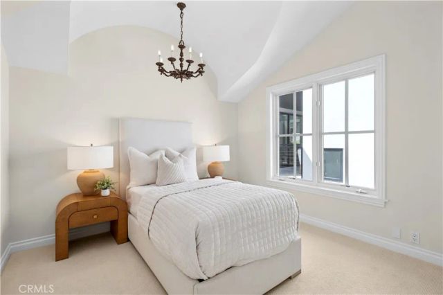 707 Larkspur Avenue, Corona Del Mar, CA 92625
