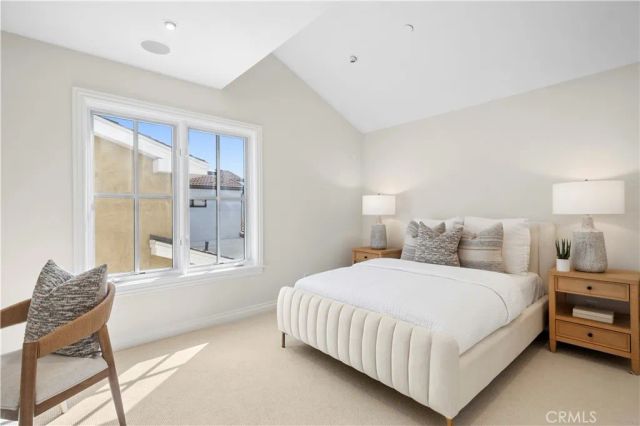 707 Larkspur Avenue, Corona Del Mar, CA 92625