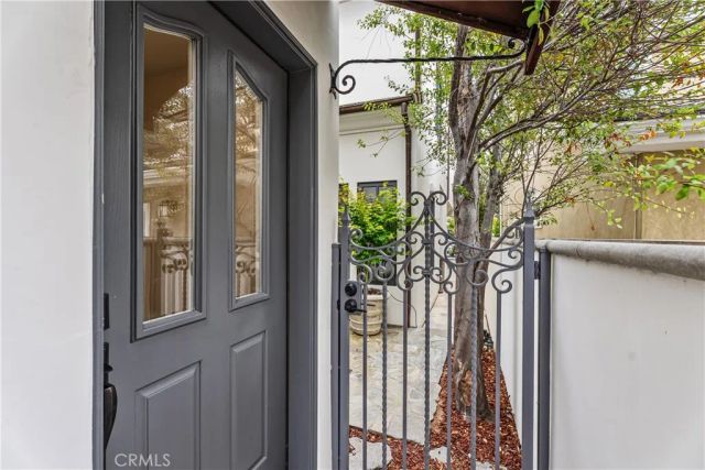 707 Larkspur Avenue, Corona Del Mar, CA 92625