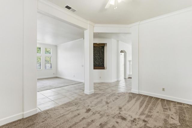 531 Hawkcrest Cir, Sacramento, CA 95835