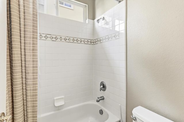 531 Hawkcrest Cir, Sacramento, CA 95835