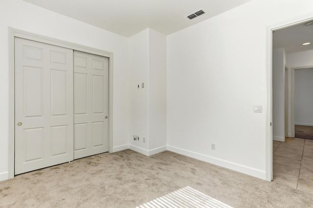 531 Hawkcrest Cir, Sacramento, CA 95835