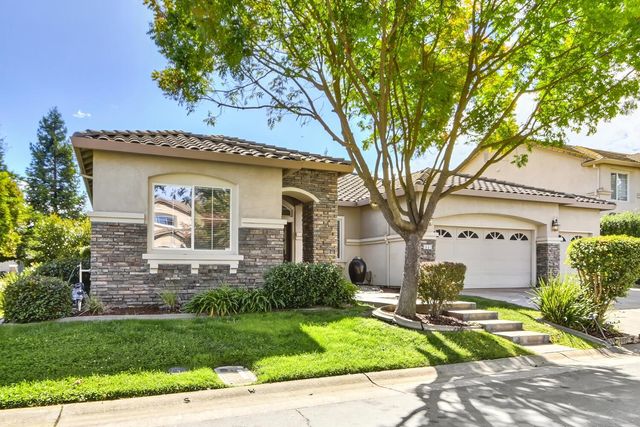 531 Hawkcrest Cir, Sacramento, CA 95835