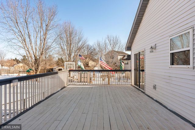 8238 Palmgren Avenue NE, Elk River, MN 55330