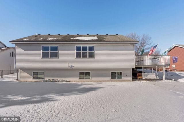 8238 Palmgren Avenue NE, Elk River, MN 55330