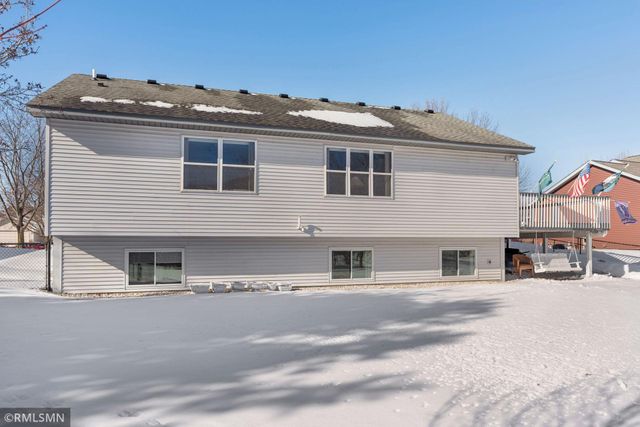 8238 Palmgren Avenue NE, Elk River, MN 55330