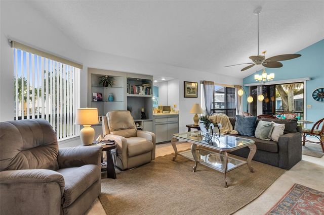 11961 W EDGEVIEW COURT 11961, Crystal River, FL 34429