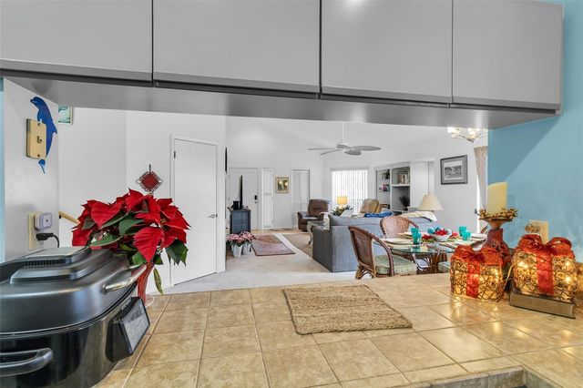 11961 W EDGEVIEW COURT 11961, Crystal River, FL 34429