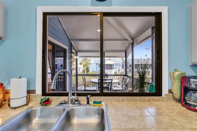 11961 W EDGEVIEW COURT 11961, Crystal River, FL 34429