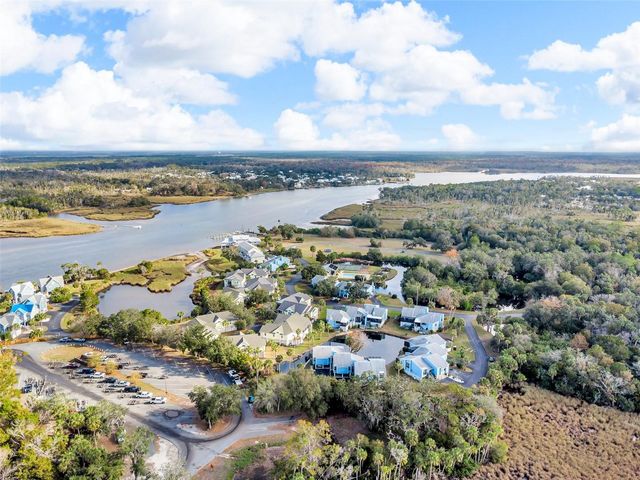 11961 W EDGEVIEW COURT 11961, Crystal River, FL 34429