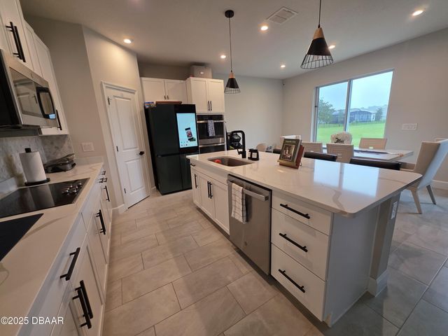 5943 Mount Zion Circle, Deland, FL 32724