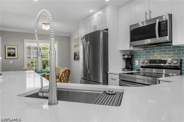 773 Wiggins Lake DR 2, Naples, FL 34110