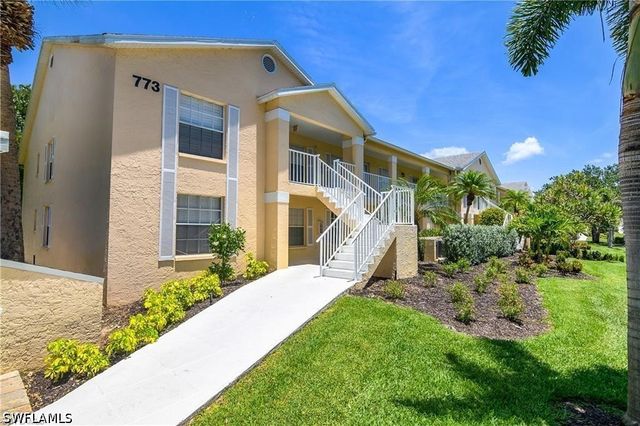 773 Wiggins Lake DR 2, Naples, FL 34110