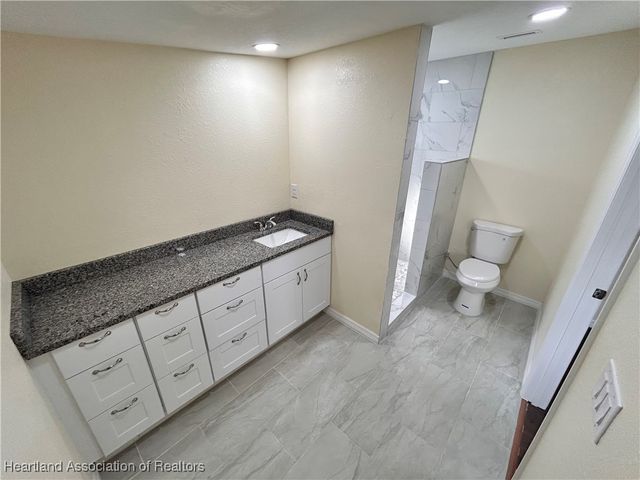 804 S 8th Avenue, Wauchula, FL 33873