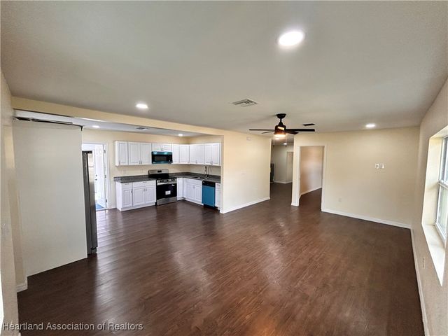 804 S 8th Avenue, Wauchula, FL 33873