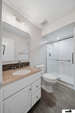2500 Surrey Court, Lincoln, NE 68512