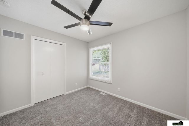 2500 Surrey Court, Lincoln, NE 68512