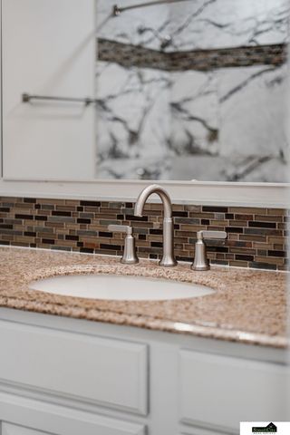 2500 Surrey Court, Lincoln, NE 68512