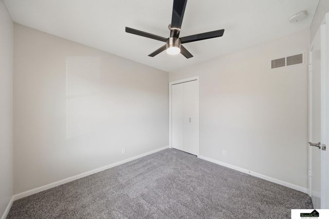 2500 Surrey Court, Lincoln, NE 68512