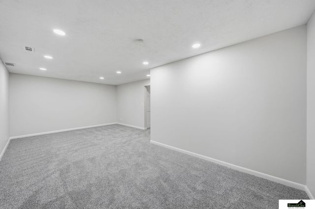 2500 Surrey Court, Lincoln, NE 68512