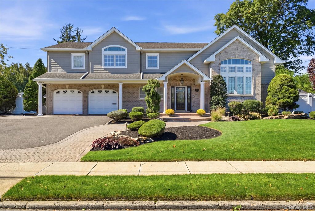 72 Wenwood Drive, Massapequa Park, NY 11762 — exterior