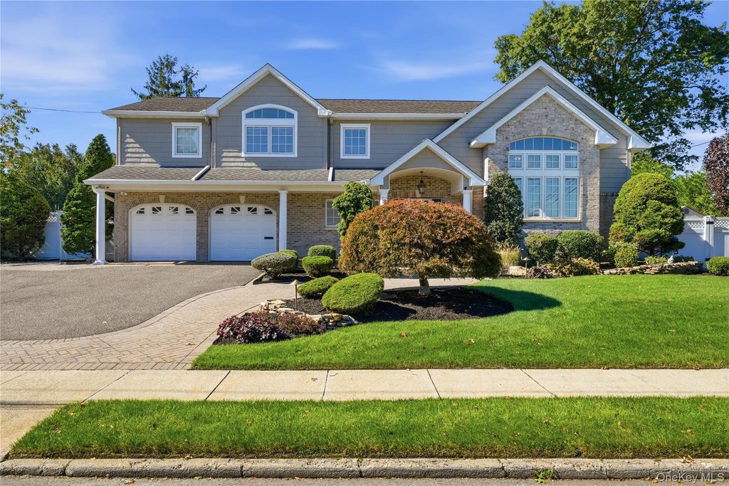72 Wenwood Drive, Massapequa Park, NY 11762 — photo 2