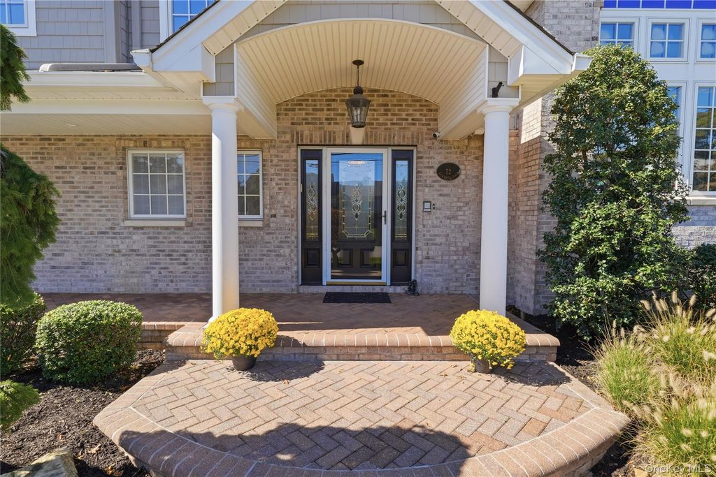 72 Wenwood Drive, Massapequa Park, NY 11762 — photo 3