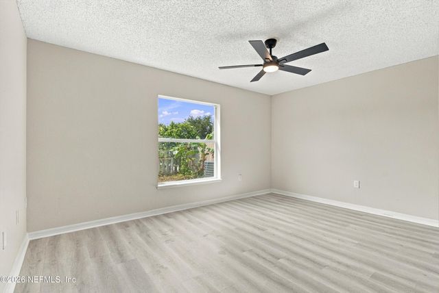6614 GENTLE OAKS Drive N, Jacksonville, FL 32244