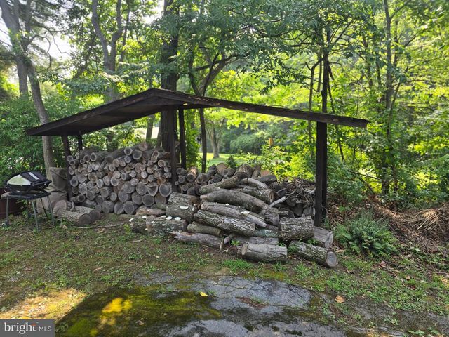 474 TEMPLE DR, Falling Waters, WV 25419