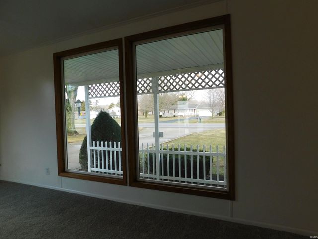 1082 S Old US HWY 31, Rochester, IN 46975