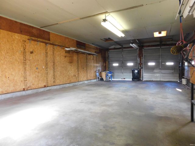 1082 S Old US HWY 31, Rochester, IN 46975