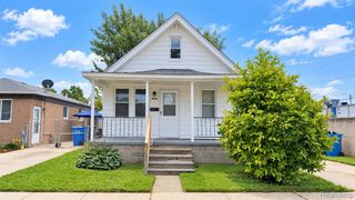 8030 Chalmers Avenue, Warren, MI 48089