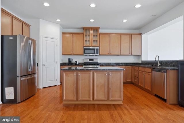 22920 LACEY OAK TER, Sterling, VA 20166