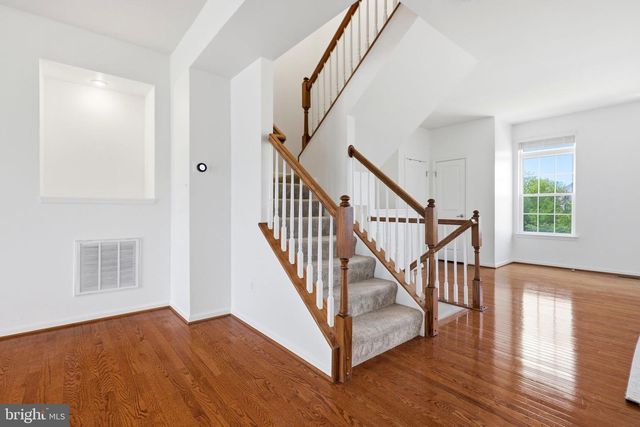 22920 LACEY OAK TER, Sterling, VA 20166