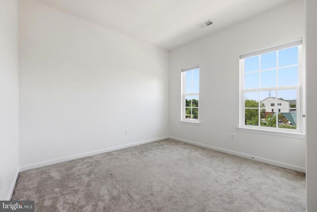 22920 LACEY OAK TER, Sterling, VA 20166