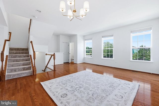 22920 LACEY OAK TER, Sterling, VA 20166