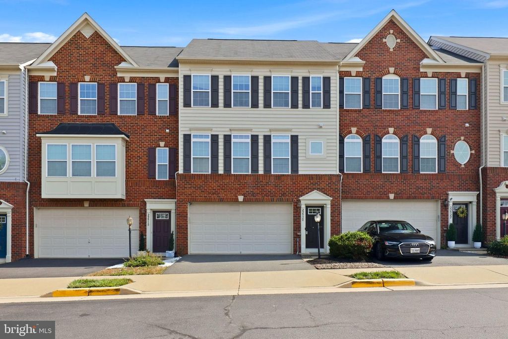 22920 LACEY OAK TER, Sterling, VA 20166