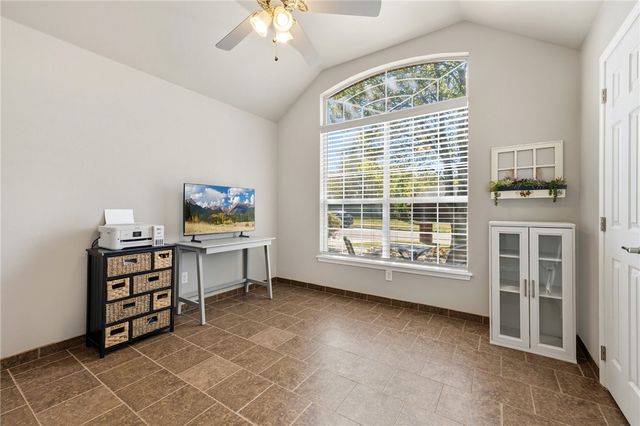 3901 SW Cherry Road, Bentonville, AR 72713