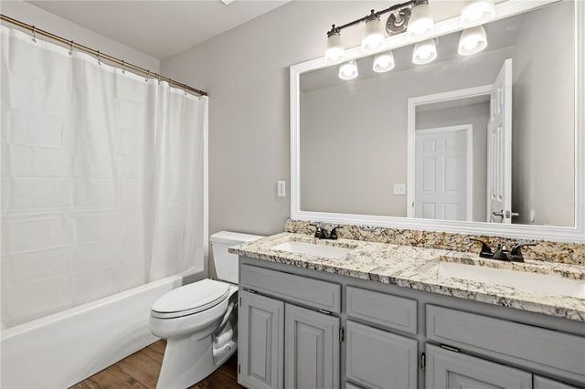 3901 SW Cherry Road, Bentonville, AR 72713