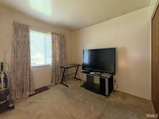 1917 NORTHVIEW Boulevard, Kokomo, IN 46901