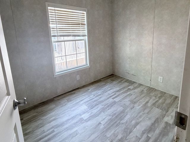 420 W Touhy Avenue 155, Des Plaines, IL 60018