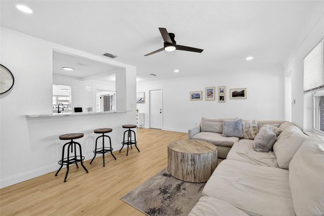 9836 52ND TERRACE N, St Petersburg, FL 33708