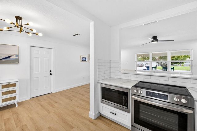 9836 52ND TERRACE N, St Petersburg, FL 33708